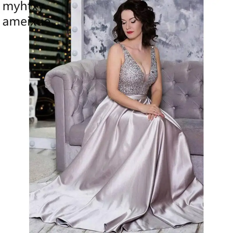 

2019 Sexy White Plus Size Gow Evening Dresses V-neck Dress Floor Length Sleeveless Sequined Backless Custom Made Robe De Soiree