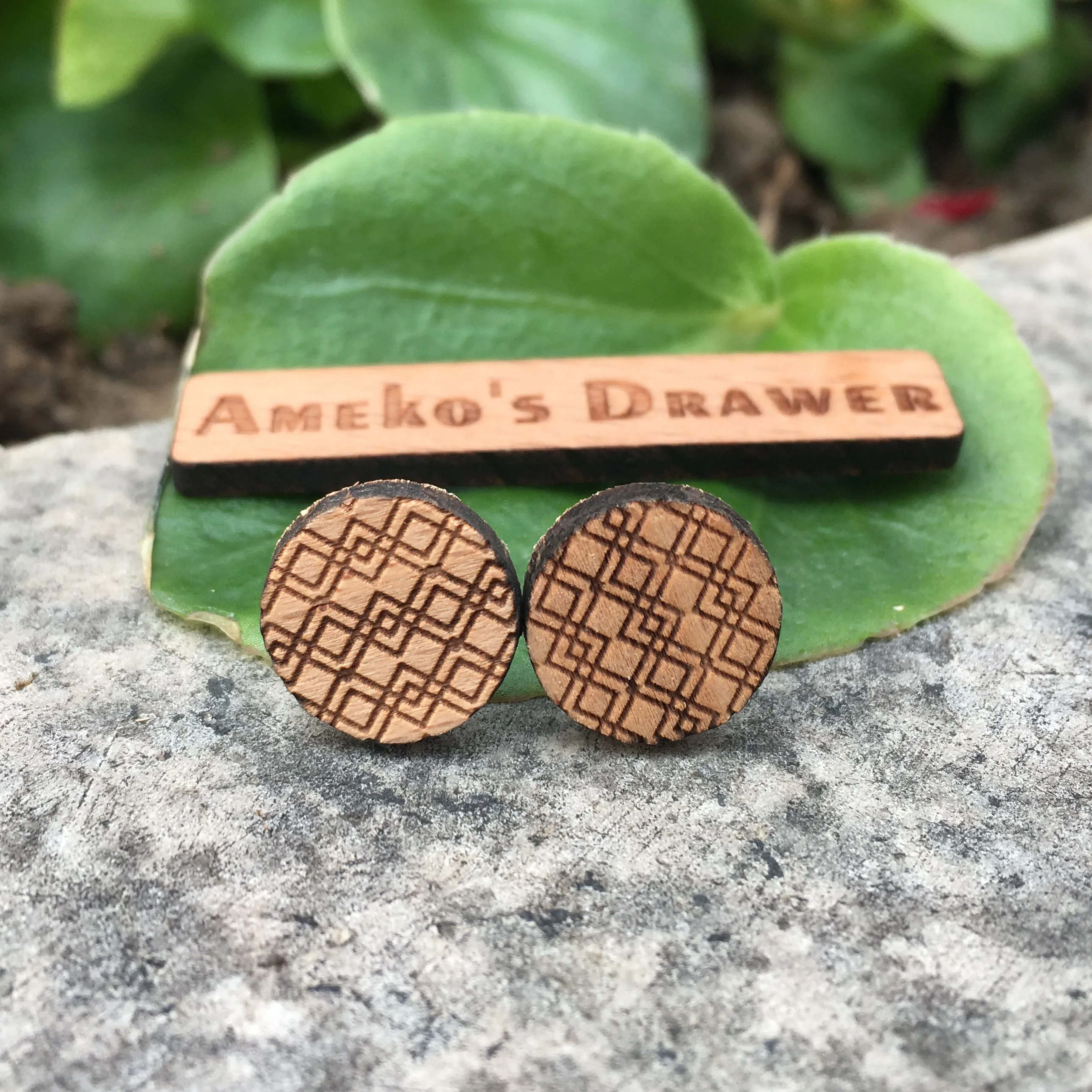 

Cute pattern style Laser engraved round earrings wave style stud wooden earring x 1 pair