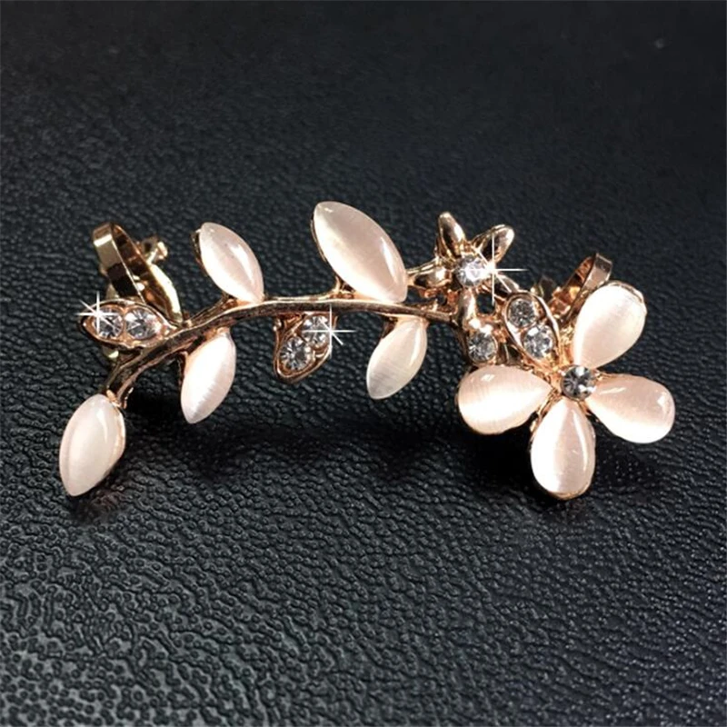 

1pcs Flower Stud Earrings Shape Rhinestone Left Ear Cuff Clip Ladies Fashion Ear Party Crystal Elegant Golden Earring Clip