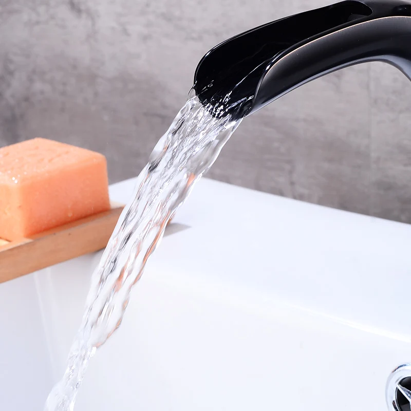 Fapully حوض للحمام صنبور النفط مفروك البرونزية شلال صنبور وحيد مقبض الحمام الغرور غسل حنفية من النحاس 526-11ORB Fapully حوض للحمام صنبور النفط مفروك البرونزية شلال صنبور وحيد مقبض الحمام الغرور غسل حنفية من النحاس 526-11ORB