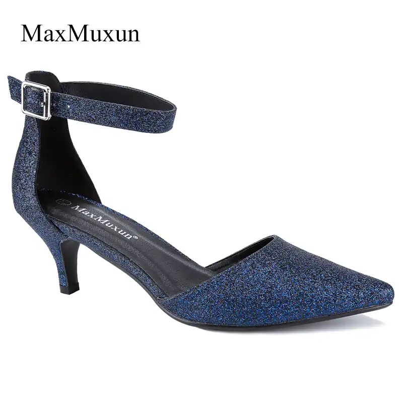 sapatos delicados femininos