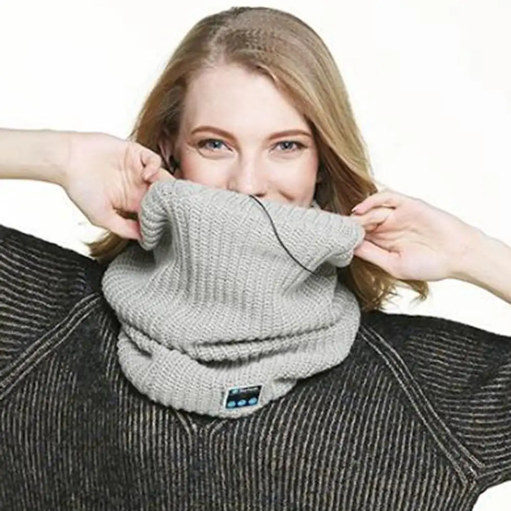 

Mounchain Wireless Bluetooth Knitted Pullover Scarf Neck Warmer with Musical Headsets in Autumn Winter