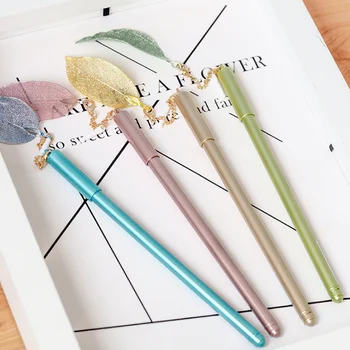 

1 Pcs Creative Leaf Dust Plug Neutral Pen Necklace Pen Gift Sign Pen Kawaii Gel Pen Cute Stationery School Supplies