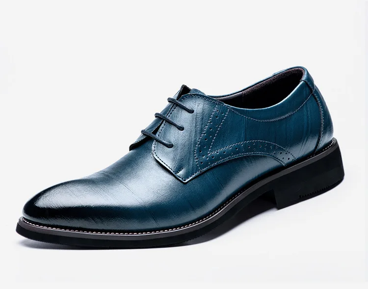 preço XINGLIN Clássico Gentlemen s Oxford 2018 Homem Plano Homens Se Vestem Sapatos Nas Pontas Das Asas de Couro Clássico Esculpida Italian Formais Plus Size