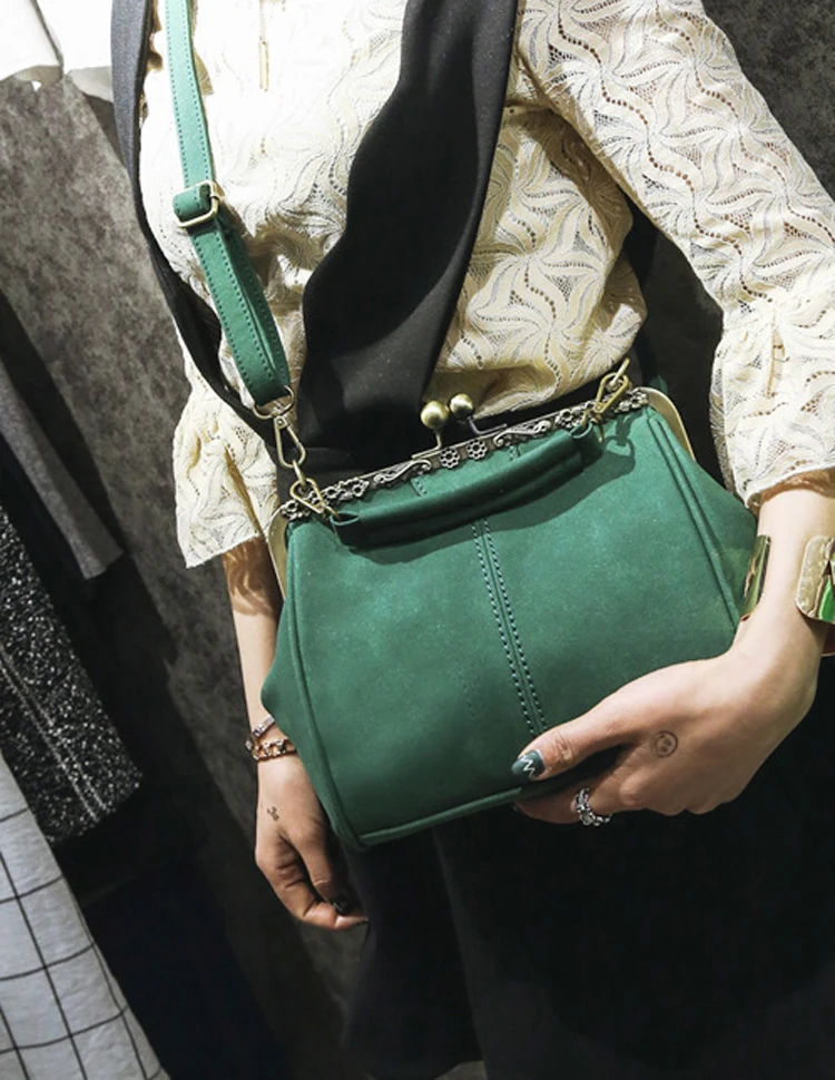 Women PU Leather Purse Retro Fashion Top Handle Handbag Kiss Lock Crossbody Shoulder Bag for Ladies (12)