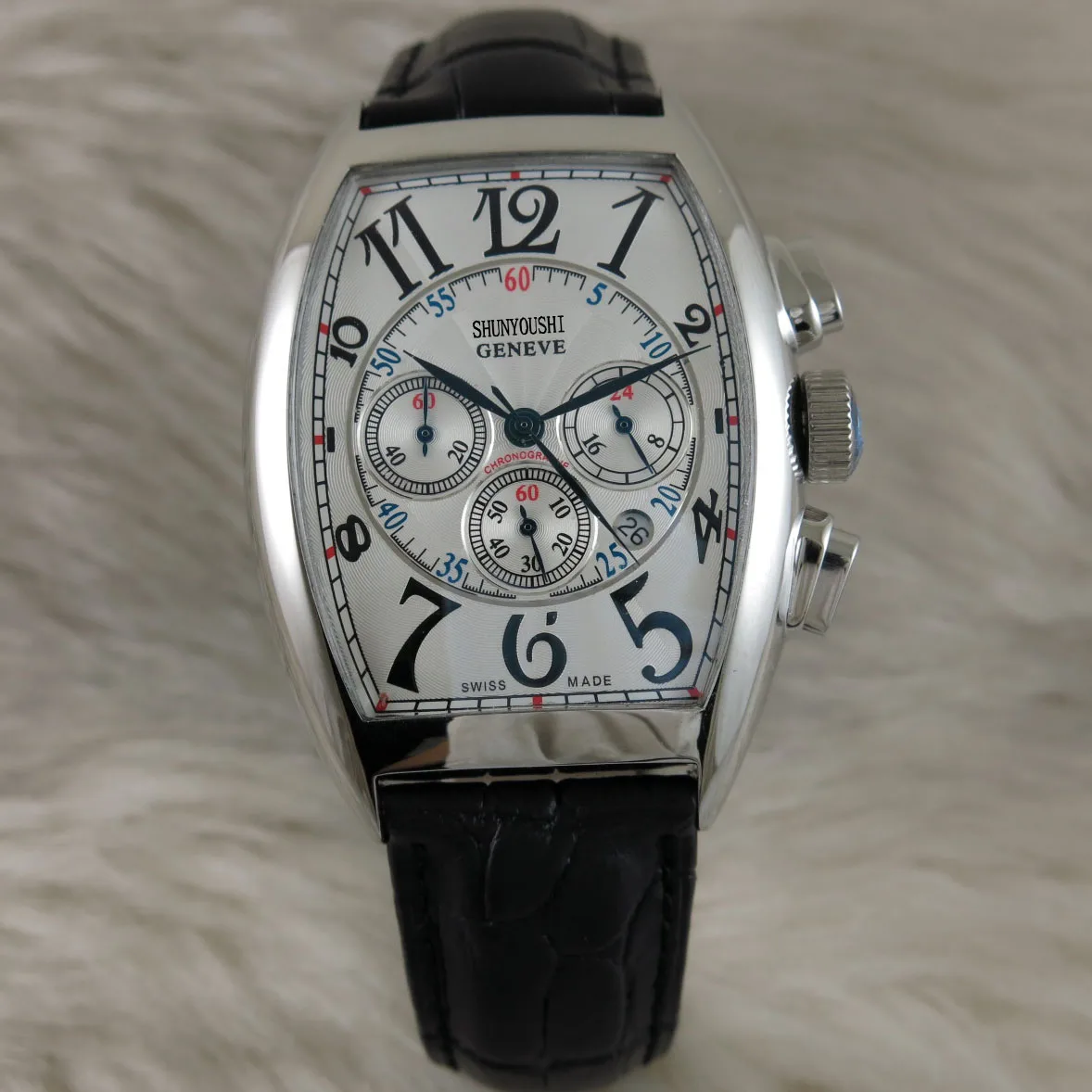 

Mens Watches Top Brand Runway Luxury European Design Quartz Wristwatches A06266