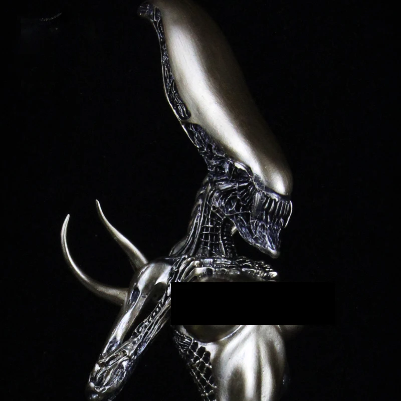 

COOL! 1/6 AVP profiled Queen statue shaped female GK resin hand to do the model shaped statue retro copper movie ornaments