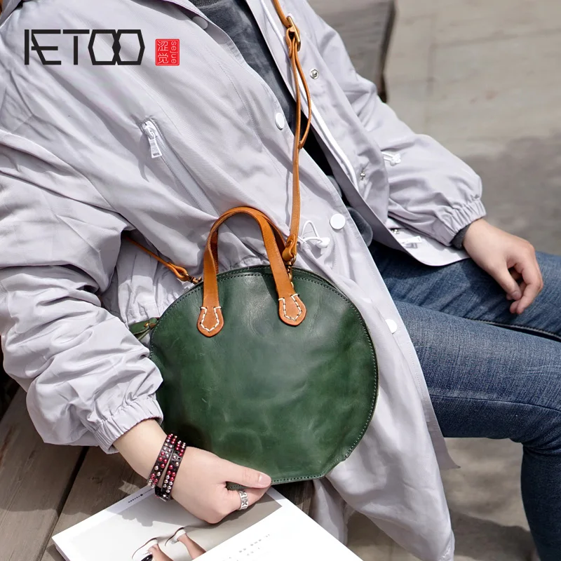 

AETOO Lady Leather handmade fashion handbag, tanning cowhide retro color making old shell bag, female crossbody bag
