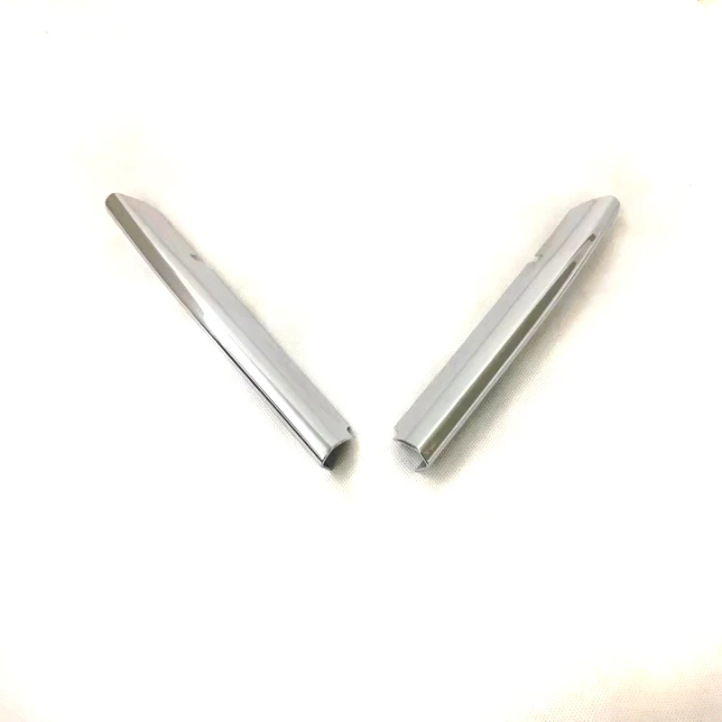 (3)