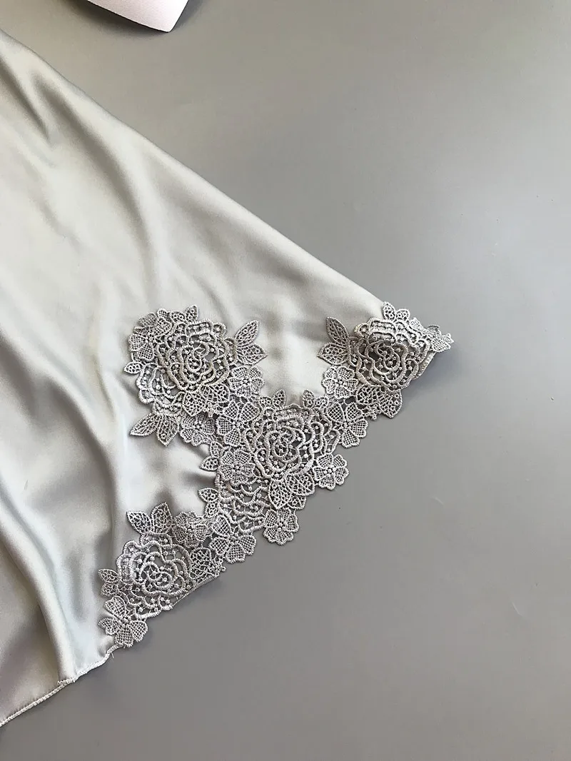 Embroidery Laced Woman Silky Smooth Slips with Pads Negligee Camisole Women Full Slips Nightgown Dress Sexy Lingerie Embroidery Laced Woman Silky Smooth Slips with Pads Negligee Camisole Women Full Slips Nightgown Dress Sexy Lingerie