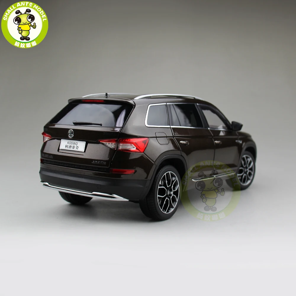 1/18 Skoda KODIAQ SUV литая модель металлическая модель автомобиля SUV подарок коллекция хобби коричневый