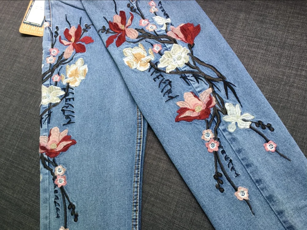 2017 European and American women popular high waist 3D stereo two sides English embroidery multi-color straight nine cents (25)