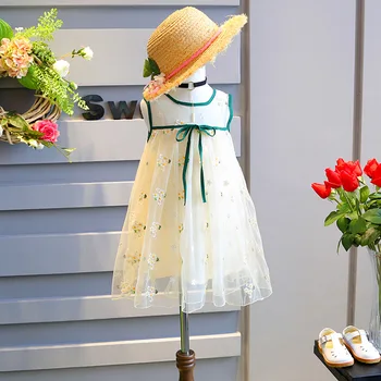 

2018 Summer Baby Girl Dress Korean Embroidery Flower Princess Lace Dresses Fresh Girls Vest Dress Toddler Princess Beach Dress
