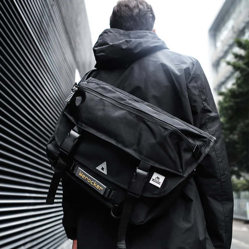 

Tide Brand Postman Package Leisure Time Motion Backpack Hip-hop Man Single Shoulder Satchel Die Fly Package Schoolgirl A Bag