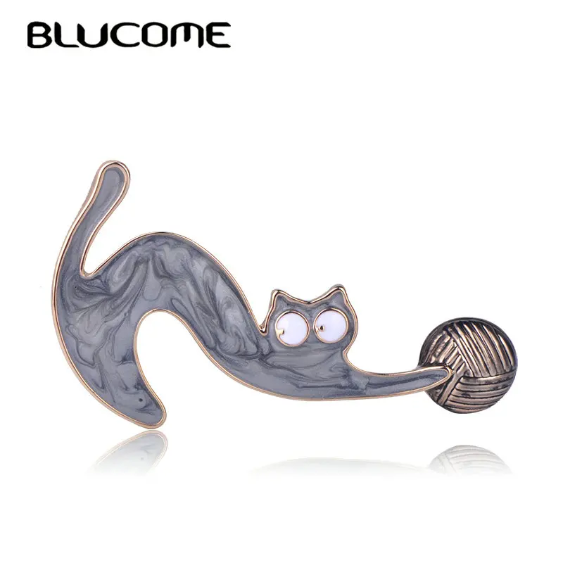 Blucome Fashion Cartoon Cat Play Ball Shape Brooch Gold Color Enamel Corsage Women Girls Kids Suit Dress Coat Clips Jewelry Pin