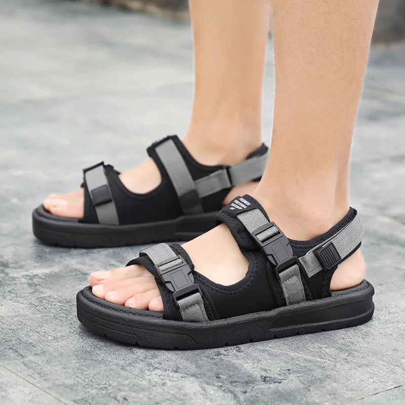 

GUDERIAN Men Beach Sandals Fashion Summer Sandals For Men Outdoor Men Gladiator Sandals Casual Shoes Flip Flops Zandalias Hombre
