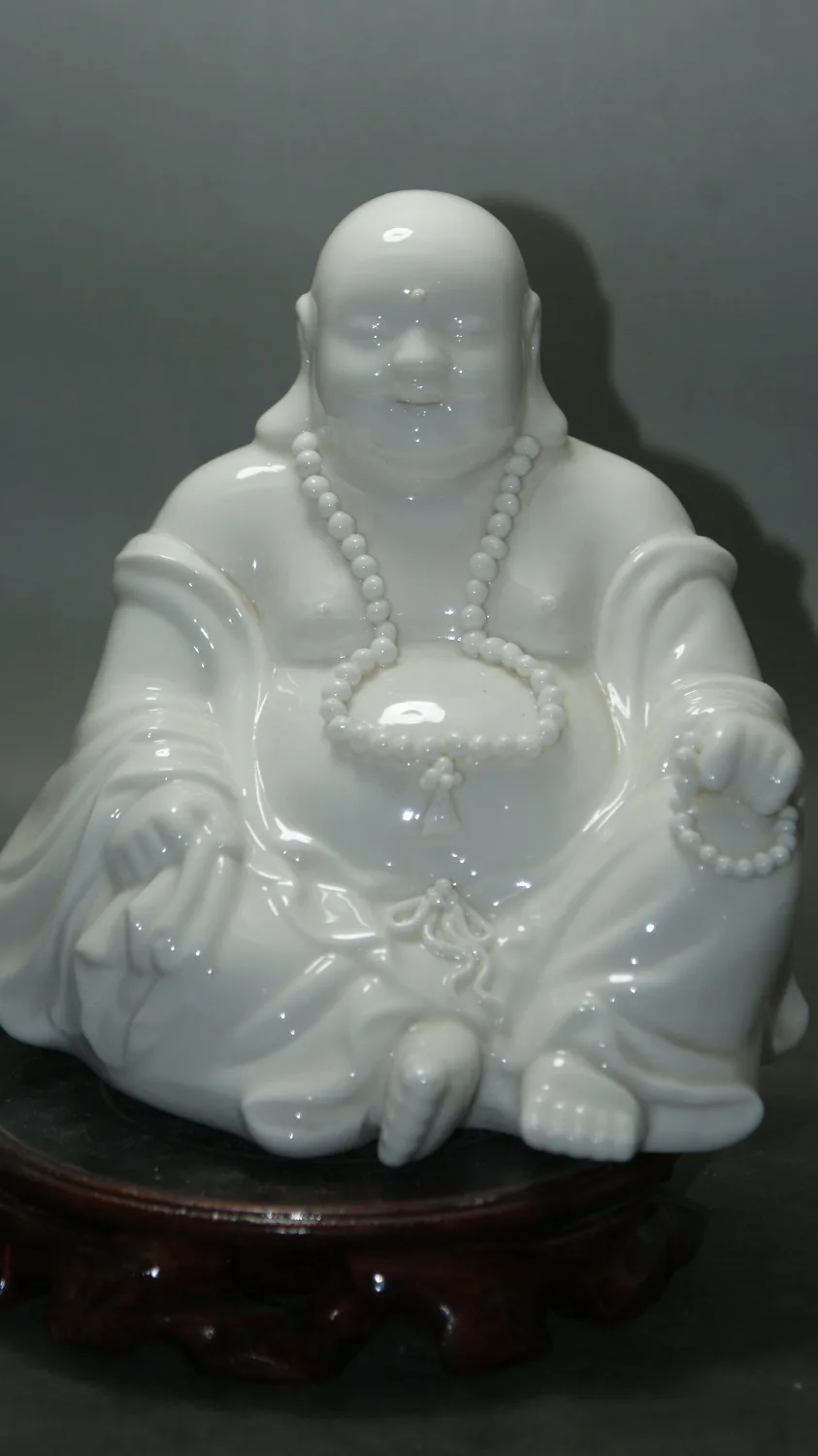 China Dehua Old White Porcelain Hand carved excellent Buddha old statue
