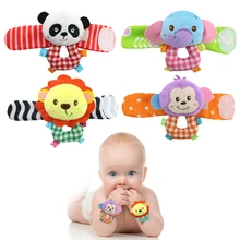 2 stks/set Cartoon Baby Speelgoed Dier Mobiele Baby Rammelaar Pasgeboren Baby Peuter Pluche Polsband Met Rammelaar Sokken Bed speelgoed