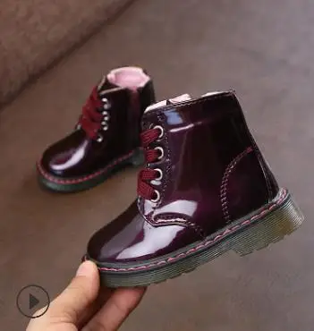 Осень-зима Лидер продаж мальчиков сапоги Martin для девочек модный бренд для детей, кожаная женская обувь из мягкой кожи на молнии повседневные ботинки - Цвет: Бордовый