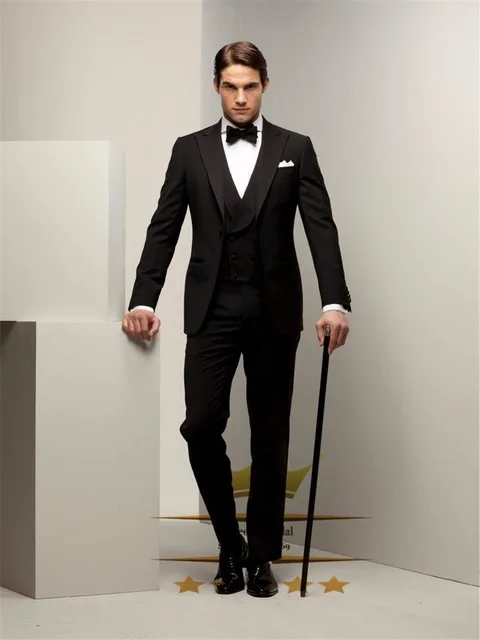 Gray-Three-Pieces-Groom-Suit-Custom-Made-Tuxedos-For-Men-Groomsman-Bridegroom-Wedding-Best-Man-Suits.jpg_640x640 (1)