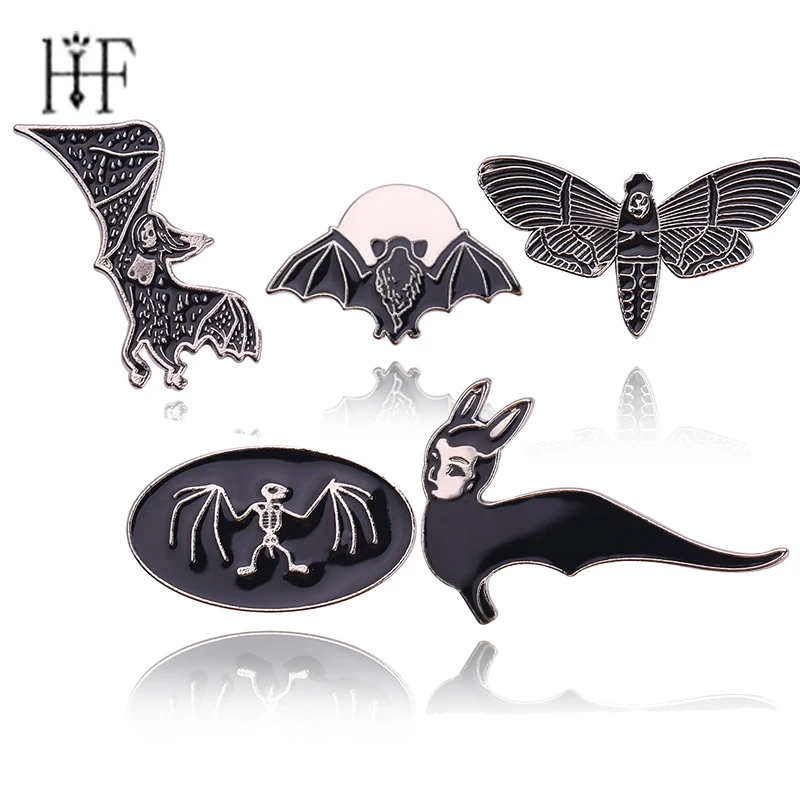 

Gun Black Punk Ghost Skeleton Skull Bat pins Hard enamel pin Badges Brooches Halloween Spooky Dead Animal Jewelry Pin Badge