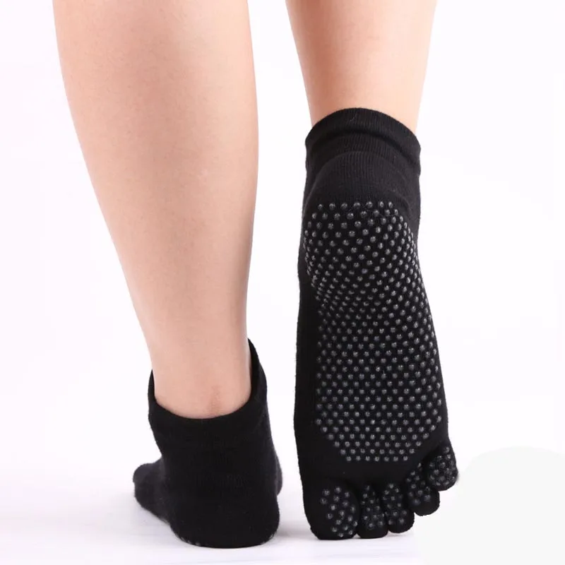 Носки для йоги, пилатеса, женские, пять пальцев с захватами, дышащие, массажные спортивные носки, половина пальцев, хлопок, нескользящие носки для фитнеса - Цвет: Black  Five-toe
