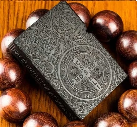 

YKYJ zpo Brand insert Hand carved Constantine ebony wood lighters with box