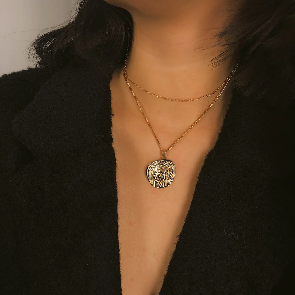 

Double Layer Emboss Portrait Coin Pendant Necklace Female Jewelry Punk Style Gold Color Metal Long Necklaces