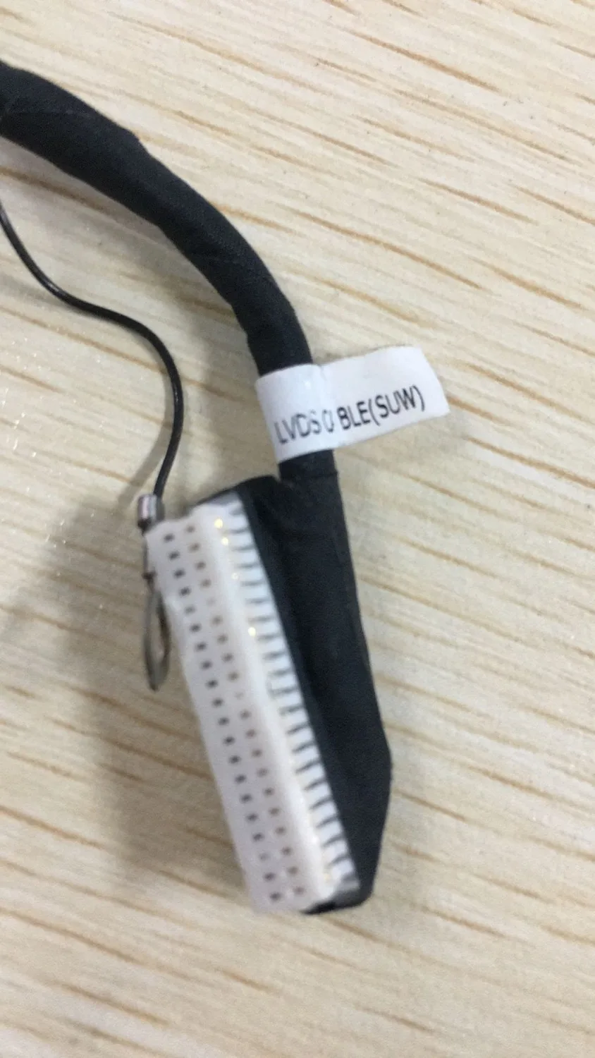 Бесплатная доставка новый оригинальный кабель CLEVO W970 LVDS (SUW) 6 43 W9701 010 P N 40P для