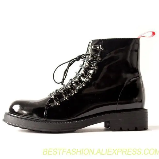 

Oil cow leather double row horse buckle round head men boots street pure black simple thick-soled Martins boots