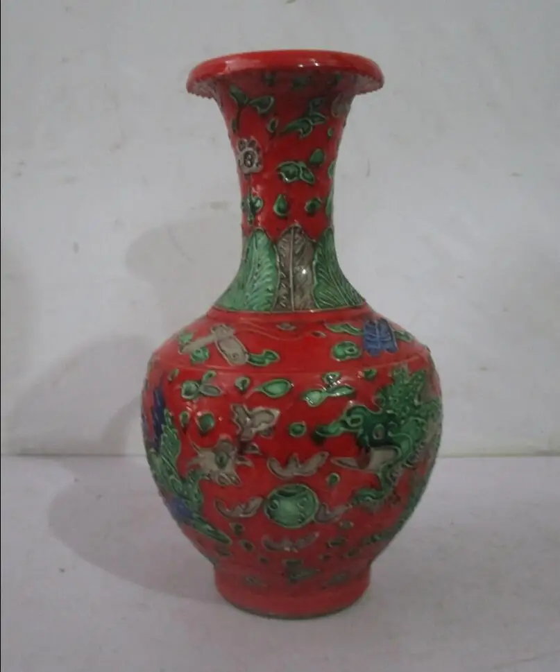 Rare Chinese Ming Dynasty red ceramic vases,With a mark on the bottom