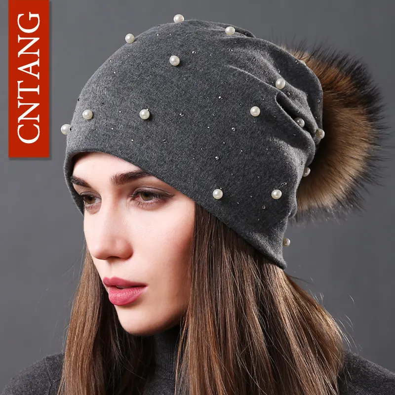 Dark gray CNTANG, женская модная шапка, Осень-зима, шапки со стразами и жемчугом, женские шапочки, натуральный мех енота, помпон, хлопковые теплые шапки - Цвет: Dark gray