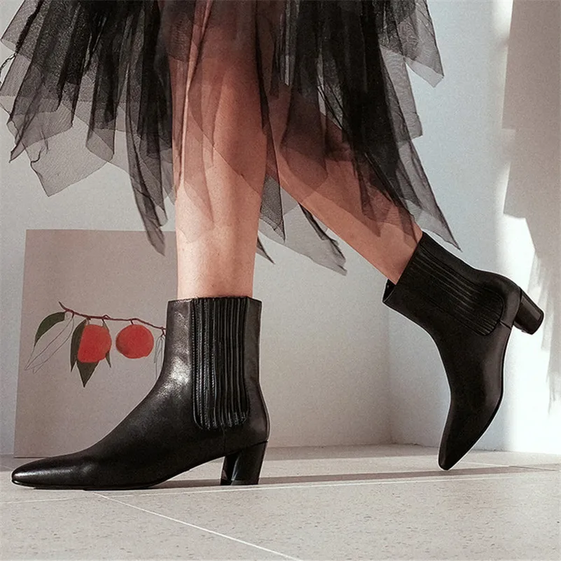 FEDONAS/Новое поступление; однотонная Модная элегантная обувь для выпускного вечера; женские демисезонные ботильоны из натуральной кожи с острым носком