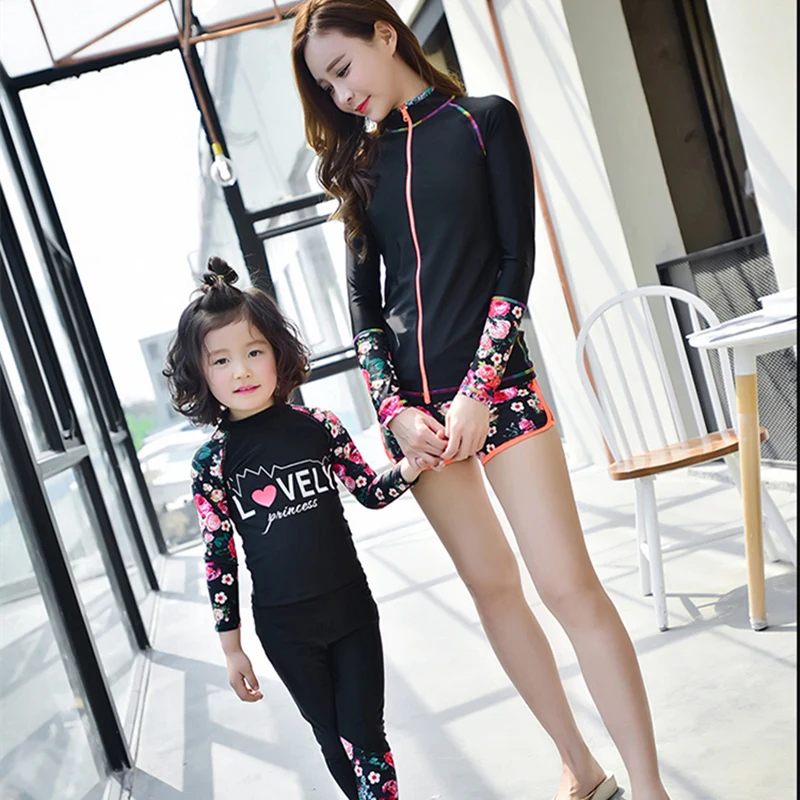 

2019 Two-Piece Family Matching Swim Suits Mother And Daughter Swimsuit Summer Beach wear Women/girls Swimwear Long sleeve