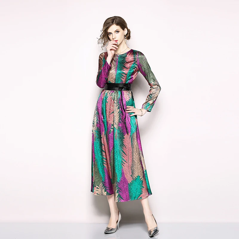 

Europe will spot new high-end long printing jacquard dress fashion cultivate one's morality dress