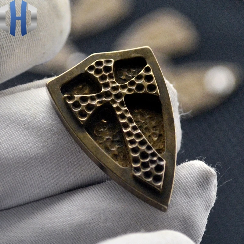 Shield Steel Fire Crusader Shield Brass Inlay Back Clip EDC Tool Accessories DIY Cutter Knife Tools Shield Steel Fire Crusader Shield Brass Inlay Back Clip EDC Tool Accessories DIY Cutter Knife Tools