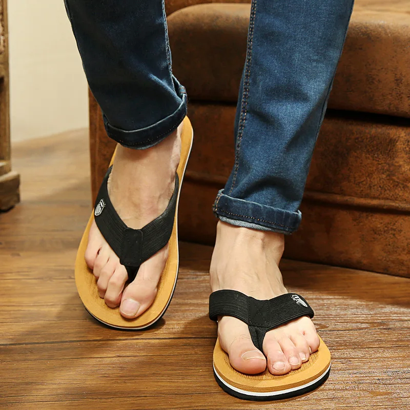 New-Men-Big-Size-Sandals-Summer-Flip-Flops-Slippers-Fashion-Male-Slippers-with-Slip-resistant-Flip