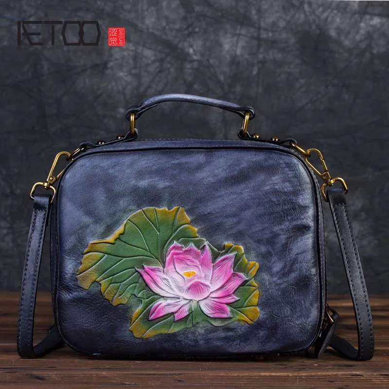 

AETOO 2018 new Lotus hand-colored handbags women vintage real leather shoulder diagonal small flap 3D flowers messenger bag