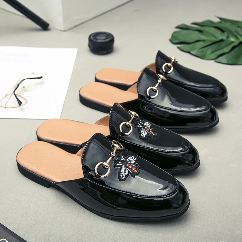 

2019Fashion Leather Slippers Men Animal Rubber Light Fashion Slides Men Funny Shoes New Sandals Summer Leather Slippers Platform