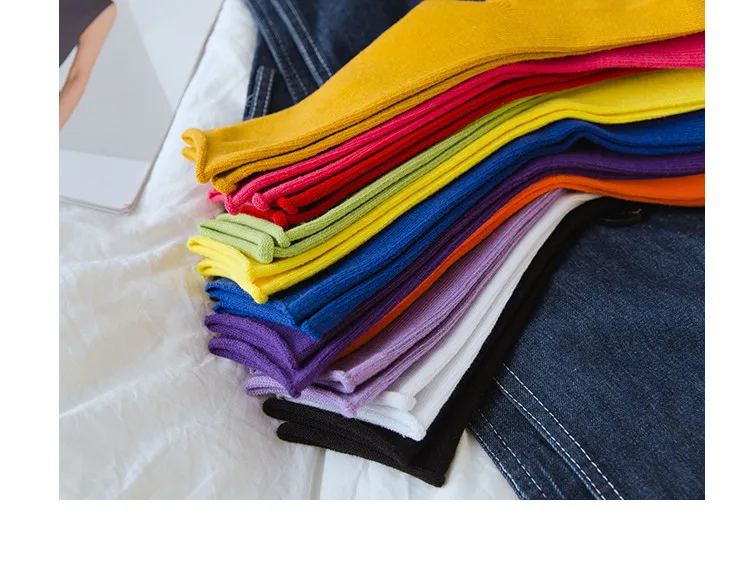 

New multi-color, multi-style socks, daily recommendation