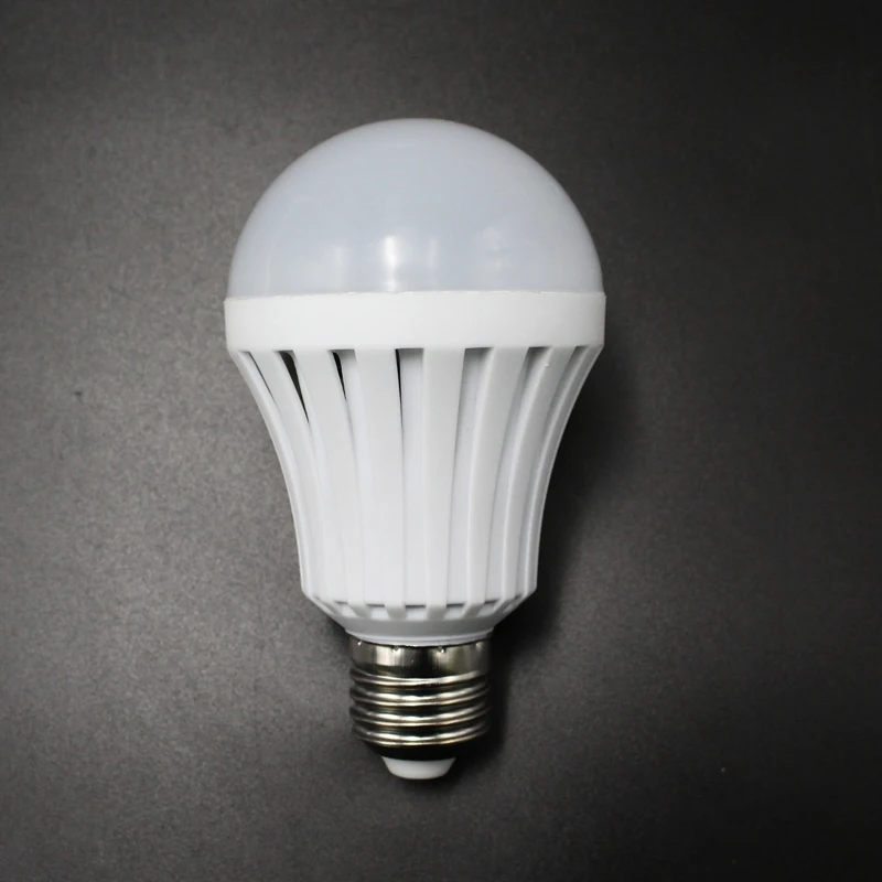 

LED Emergency Lamp Rechargeable Aluminum Substrate LED Night Light Gift Led Flashlight With Battery LED Light Bulbs 5730