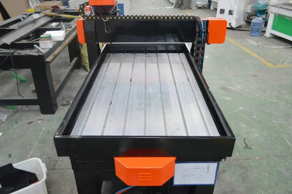 Сделано в Китае высокая точность 3d древесины гравировки мини cnc маршрутизатор
