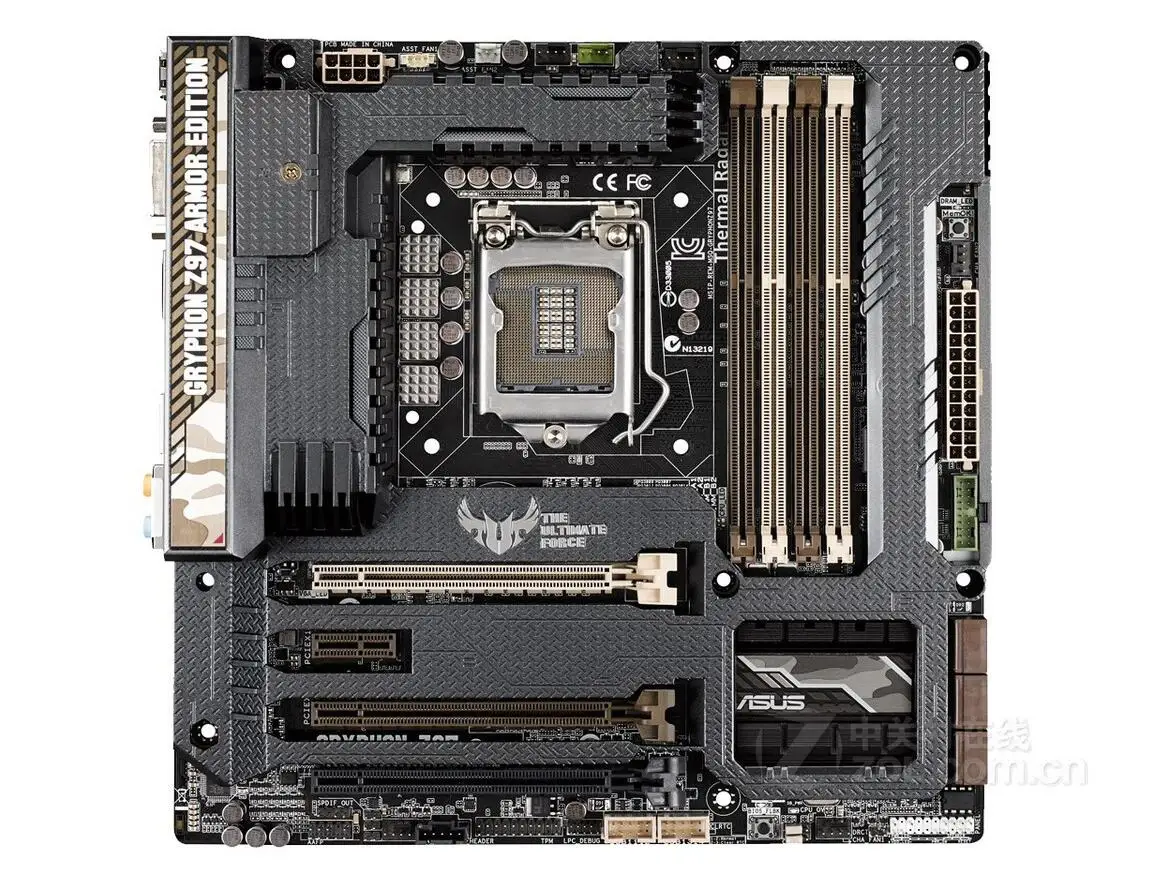 ASUS GRYPHON Z97 ARMOR EDITION материнская плата 1150 pin с защитным чехлом б/у 90% новая |