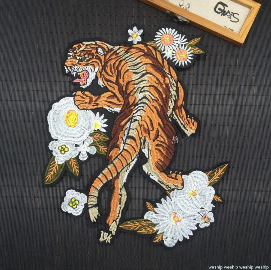 

large sequints embroidery tiger flowers patch cloth sticker Apliques for DIY coat/bag/garment accessories Parche