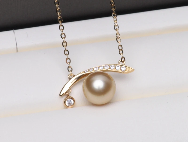 

Nanyang Kim 18K Gold Chain Necklace Pendant water round flawless with certificate