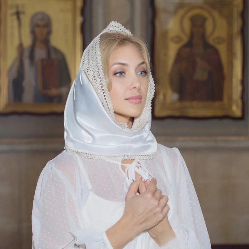 Couverture Small Size ring Embroidery scarf Catholic Church white Lace Satin Mantilla Chapel Infinity Veil with a sewn-in clip 2