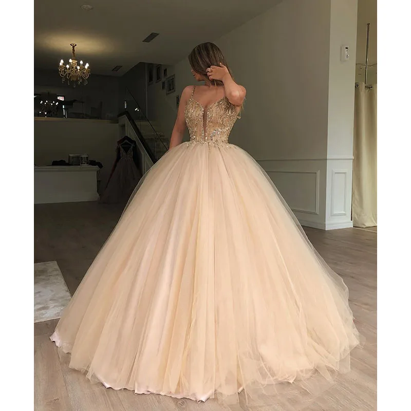 

Sweet 16 Quinceanera Dresses 2019 New Sexy Arabic Prom Dresses V Neck Sheer White Crystals Beaded Pageant Dresses Formal Wome
