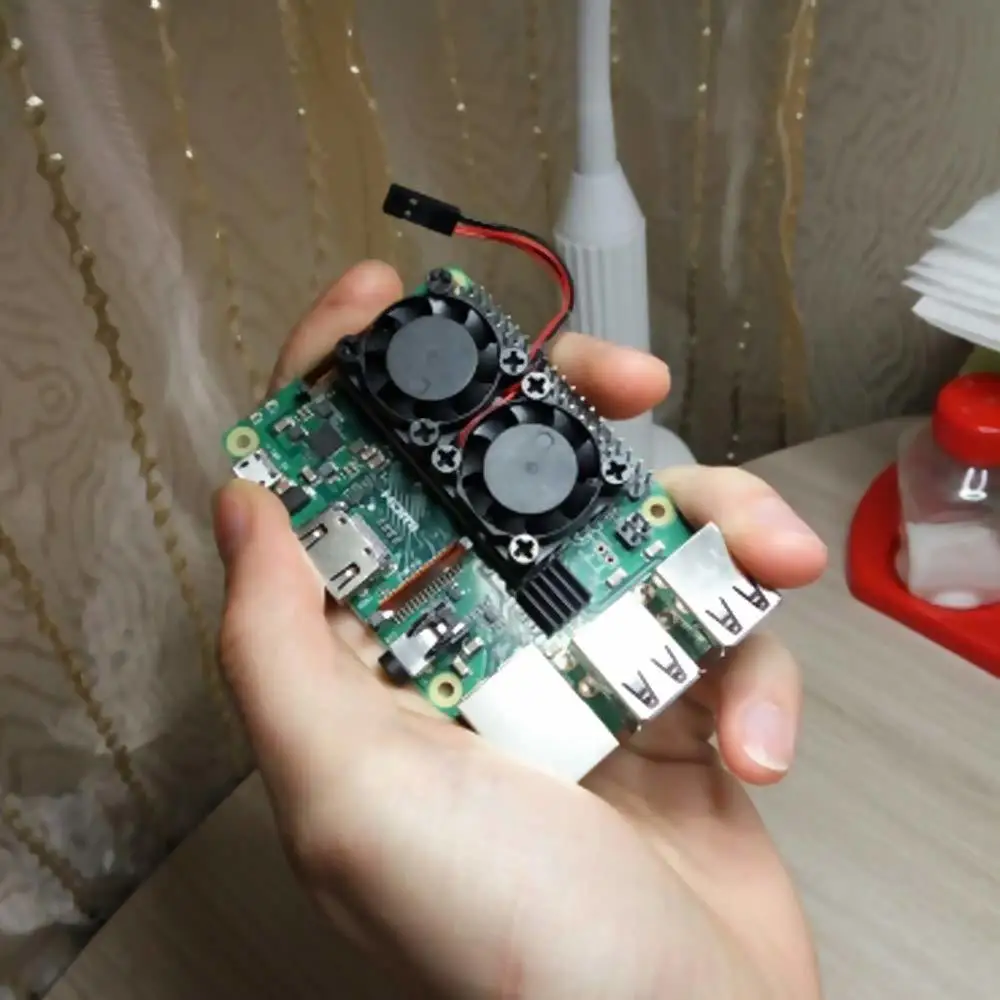 Raspberry Pi охлаждающий двойной вентилятор комплект(2 вентилятора+ Hestsink+ клейкая лента)+ 2 шт. радиаторы для Raspberry Pi 3 B