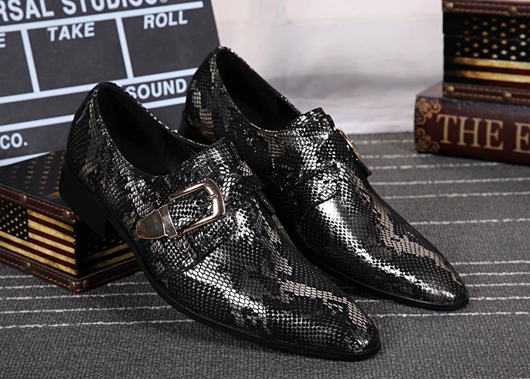 

Spring and Autumn Personality Men's Business Casual Leather Shoes Pointed Buckle Strap Shoes Wedding Shoes