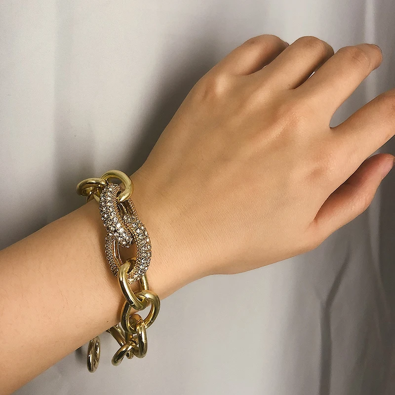 

AE-CAFNFLY European Micro-inlaid Crystal Round Interlocking Metal Chain Simple Bracelet Round Geometric Bracelet Jewelry